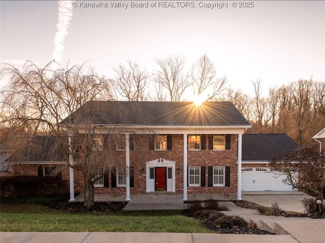 view of front of home featuring a garage