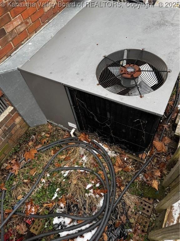 81 Amburgey Ln, Amherstdale, WV 25607 - details with cooling unit