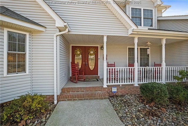 property entrance with covered porch