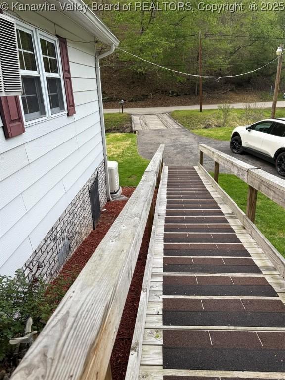 631 Doddson Fork Rd, Spurlockville, WV 25565 - photo 10