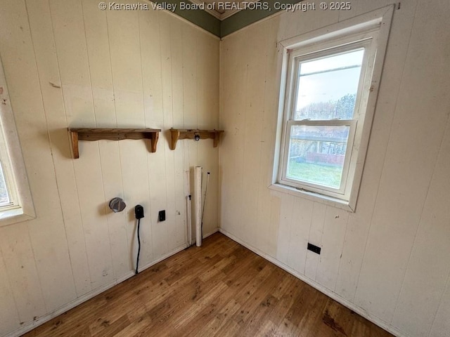 2509 Adams Ave, Huntington, WV 25704 - clothes washing area featuring hardwood / wood-style floors