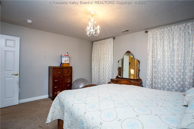 bedroom with an inviting chandelier, carpet, baseboards, and visible vents