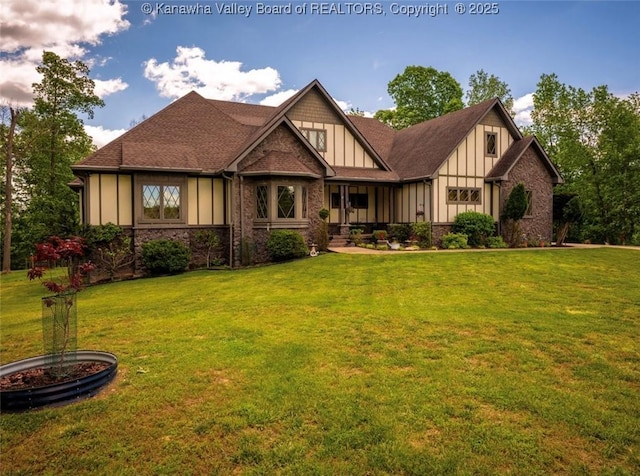 356 Latigo Pt, Milton, WV 25541 - view of front of house featuring board and batten siding and a front yard