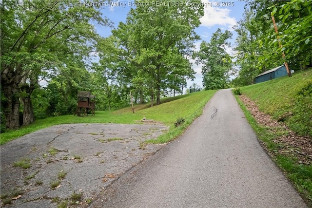 23 Mindia Ln, Alum Creek, WV 25003 - view of asphalt road