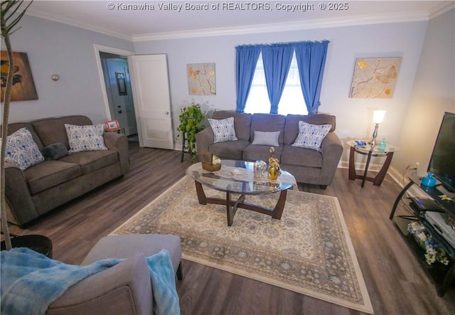 living area featuring ornamental molding, baseboards, and wood finished floors
