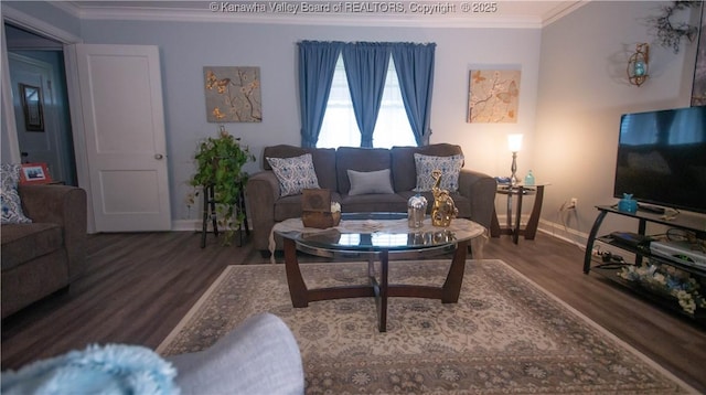 living area featuring crown molding, baseboards, and wood finished floors
