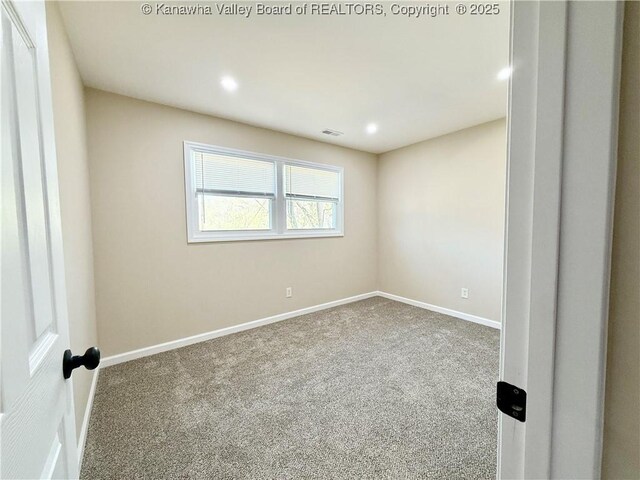 219 Westmoreland Dr, Dunbar, WV 25064 - carpeted empty room featuring baseboards, visible vents, and recessed lighting