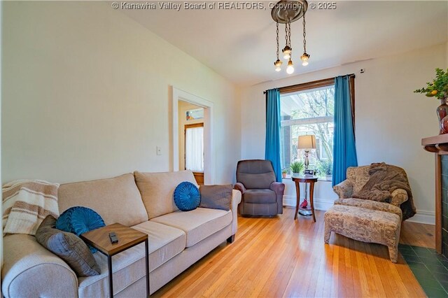 12 Arlington Ct, Charleston, WV 25301 - living area featuring baseboards and hardwood / wood-style floors
