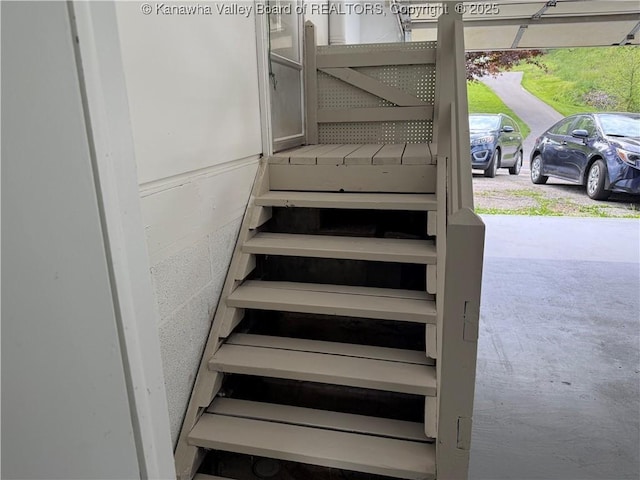 1651 Glenwood Rd, Milton, WV 25541 - view of stairs