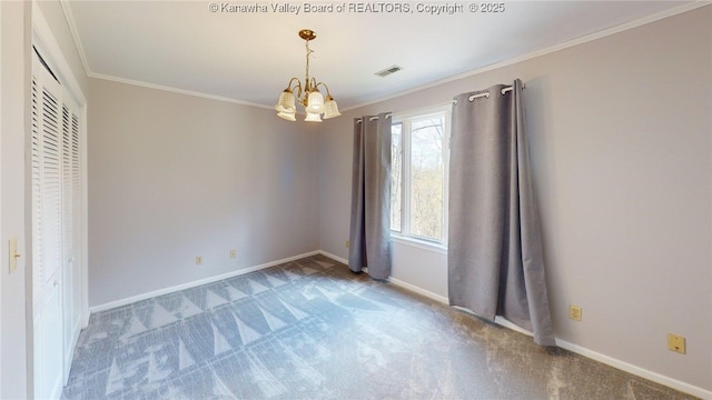 83 Lakeview Dr, Nitro, WV 25143 - spare room with carpet floors, crown molding, and visible vents