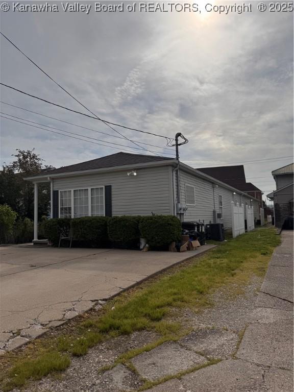 431 16th St, Dunbar, WV 25064 - view of property exterior featuring cooling unit