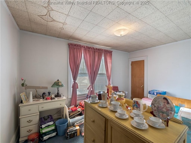 54 Hunt Ave, Charleston, WV 25302 - dining space with crown molding