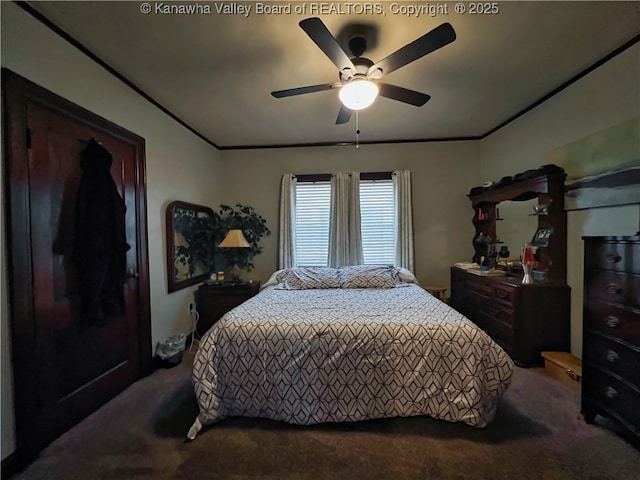 bedroom with carpet flooring and a ceiling fan