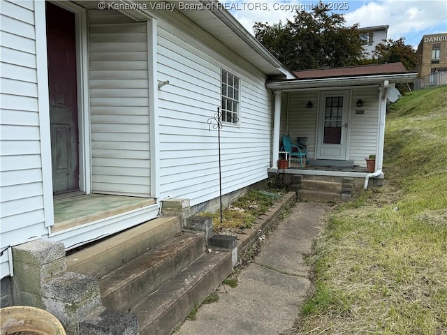 view of side of property