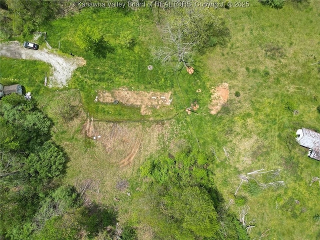 1006 Cow Creek Rd, Hurricane, WV 25526