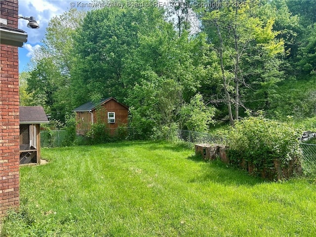 405 Crestview Dr, Charleston, WV 25302 - view of yard with an outdoor structure and fence