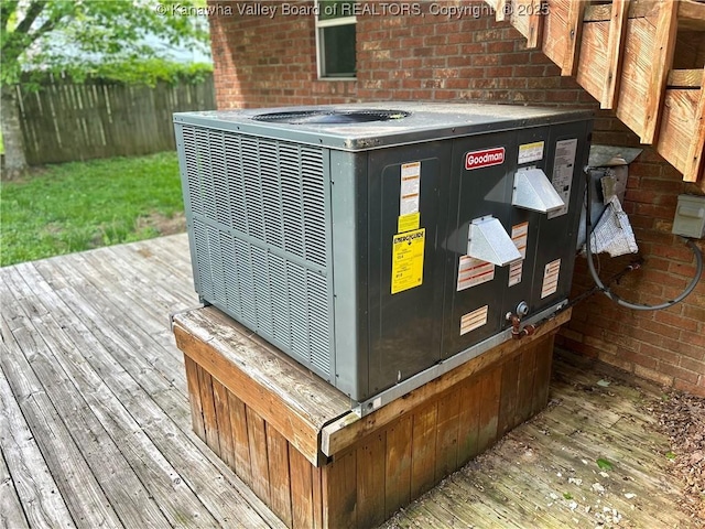 405 Crestview Dr, Charleston, WV 25302 - details with central AC unit and fence