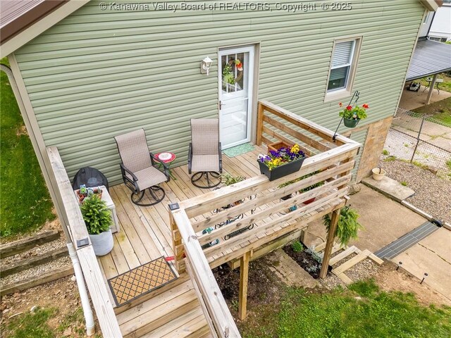 2258 Curtis Ave, Saint Albans, WV 25177 - view of wooden terrace