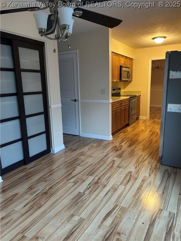 404 Powderhorn Rd, Charleston, WV 25314