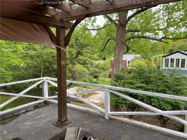 1407 Longridge Rd, Charleston, WV 25314 - gate with a pergola