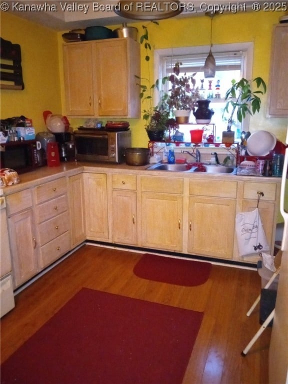 19 Wilson St, Smithers, WV 25186 - photo 3