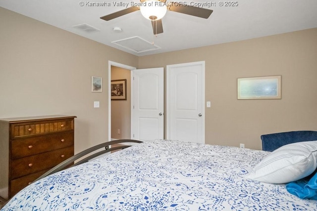 bedroom featuring a ceiling fan