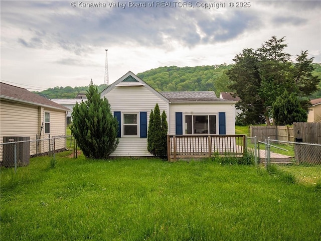 4 Main Ave, Nitro, WV 25143 - back of property featuring central air condition unit
