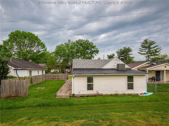 4 Main Ave, Nitro, WV 25143 - back of house featuring metal roof