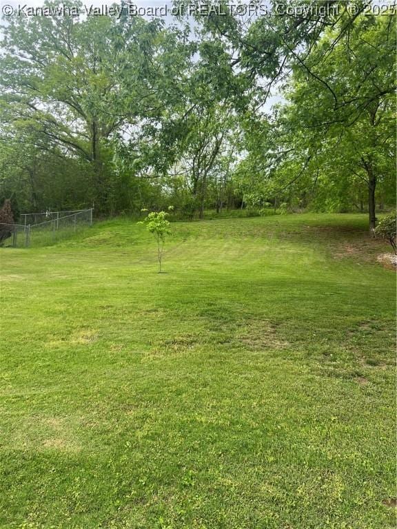 5222 Dalewood Dr, Charleston, WV 25313 - view of yard