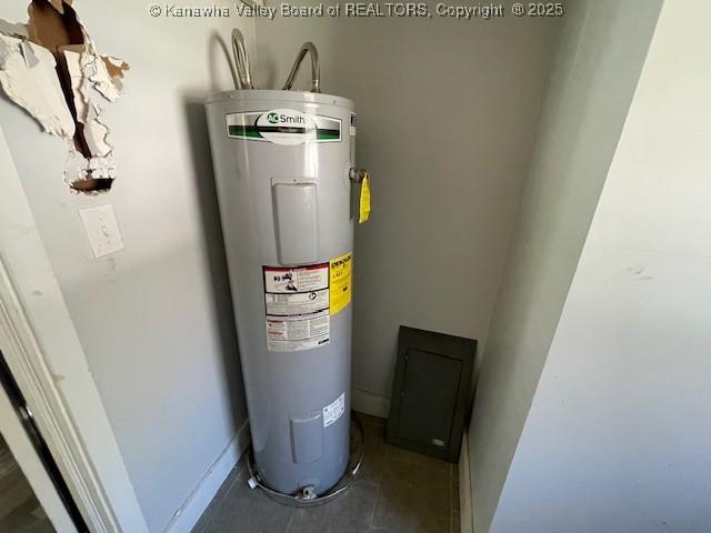 4866 Washington St W, Charleston, WV 25313 - utility room featuring electric water heater
