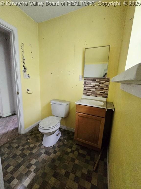 1619 Livingston Ave, Charleston, WV 25387 - bathroom with vanity and toilet