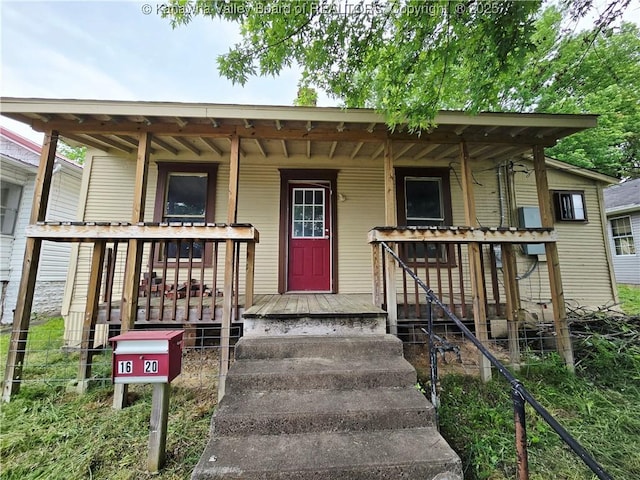 1620 Red Oak St, Charleston, WV 25387 - property entrance with a porch