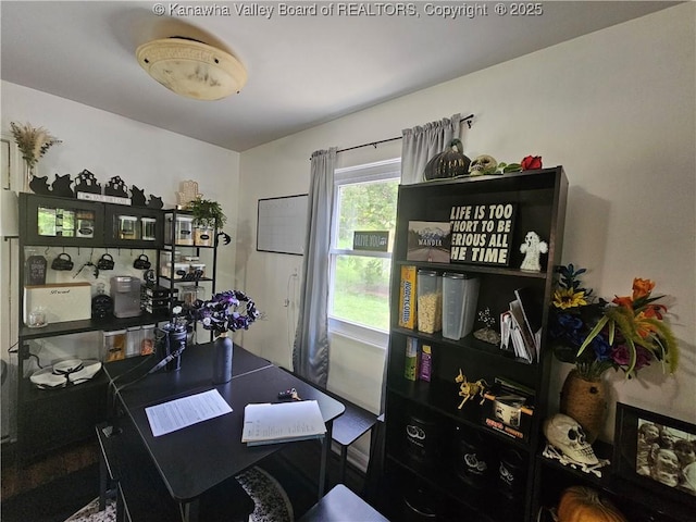 1000 Park Dr, Dunbar, WV 25064 - view of office
