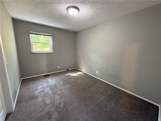 2 Stephanie Ln, Saint Albans, WV 25177 - unfurnished room featuring carpet floors and baseboards