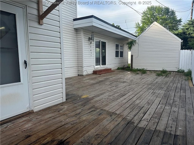 5106 Staunton Ave SE, Charleston, WV 25304 - view of deck
