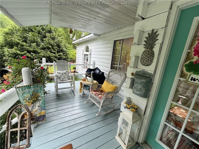 103 Chestnut Dr, Peytona, WV 25154 - view of deck