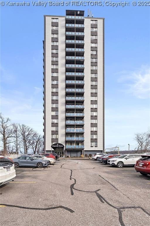 1800 Roundhill Rd Unit 901, Charleston, WV 25304 - view of property featuring uncovered parking
