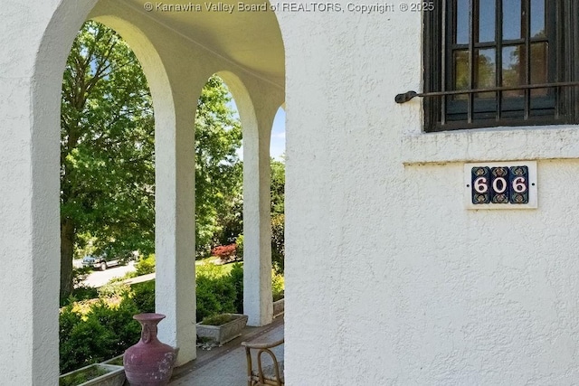 606 Fort Hill Dr, Charleston, WV 25314 - view of patio
