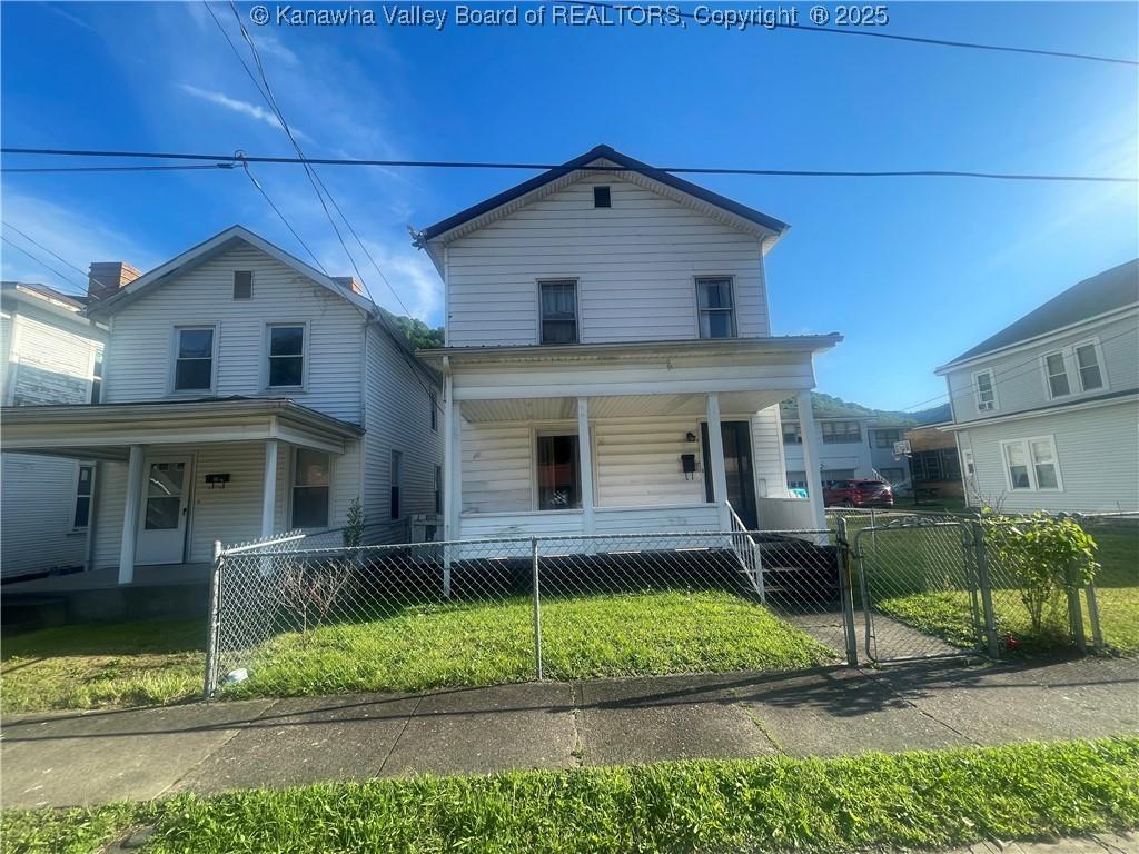 145 6th Ave, Montgomery, WV 25136 - photo 1