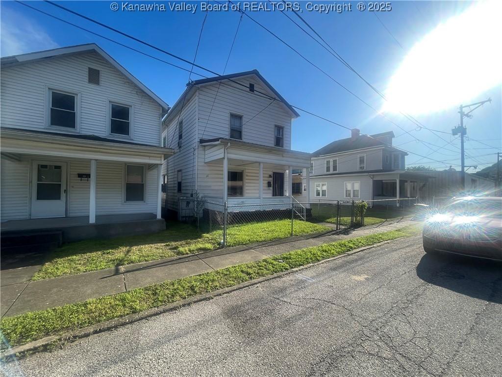 145 6th Ave, Montgomery, WV 25136 - photo 3
