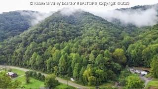 1136 Pond Fork Rd, Madison, WV 25130