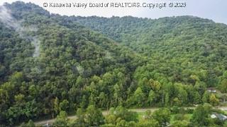1136 Pond Fork Rd, Madison, WV 25130