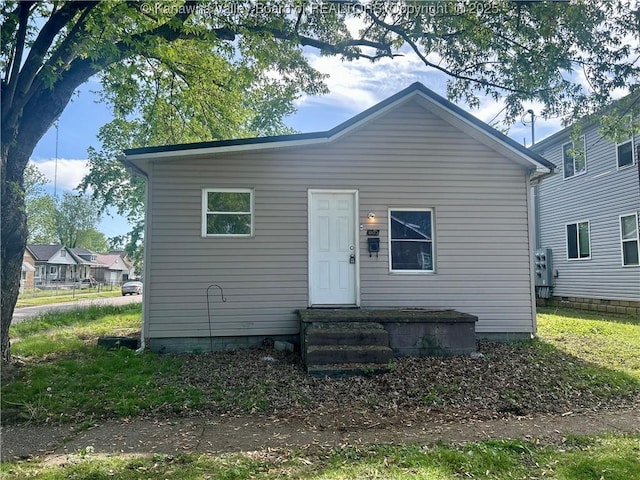 1005 E St, South Charleston, WV 25303 - view of rear view of property