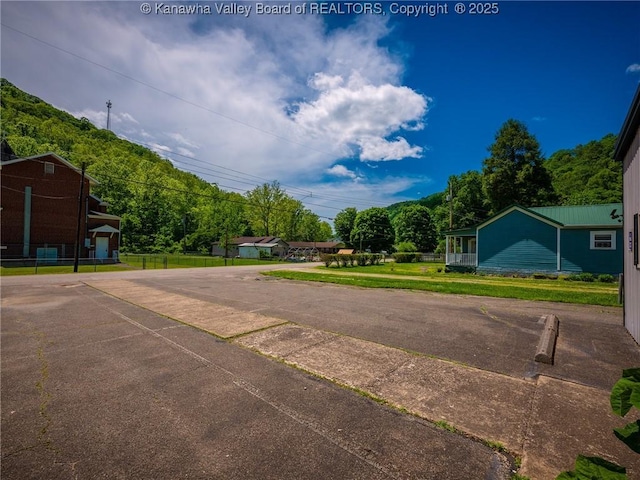 463 Gap View Dr, Charleston, WV 25326 - view of yard