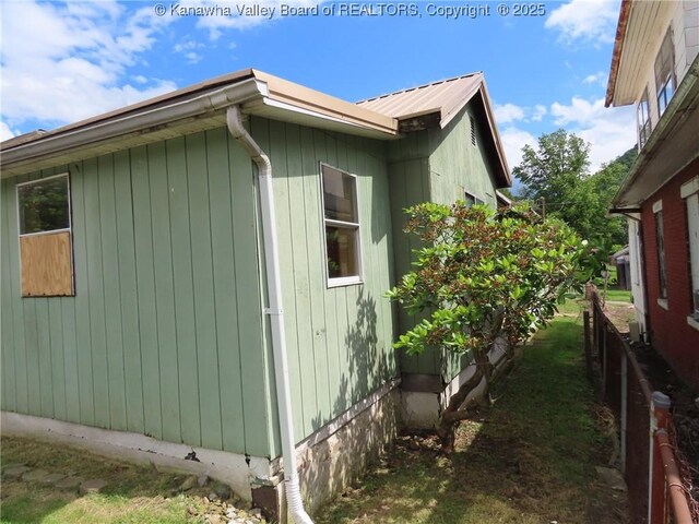 1023 2nd Ave, Montgomery, WV 25136 - photo 3