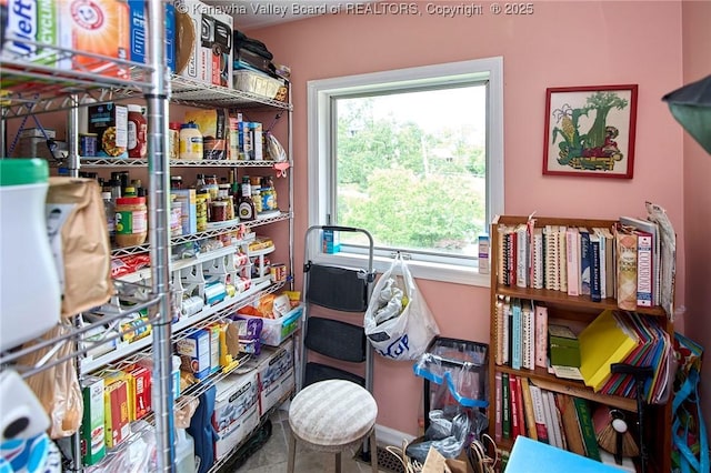 920 Gordon Dr Unit A, Charleston, WV 25303 - interior space