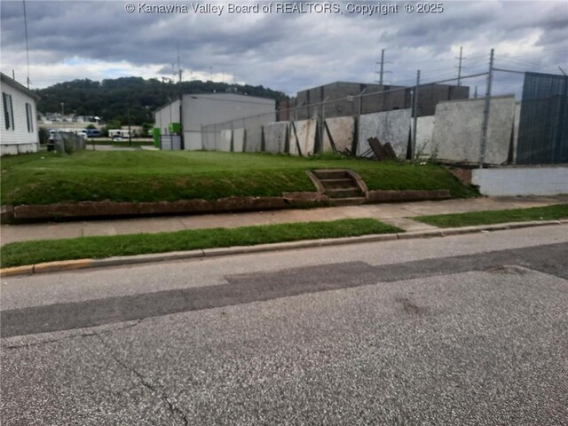 1613 Third Ave, Charleston, WV 25387