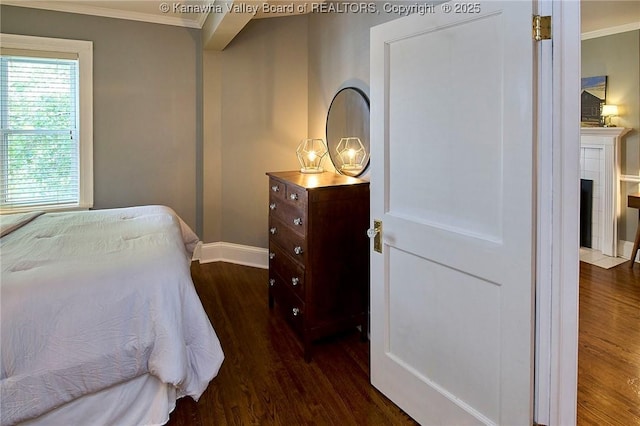 1313 Lee St E Unit 233, Charleston, WV 25301 - bedroom with wood finished floors, ornamental molding, and baseboards