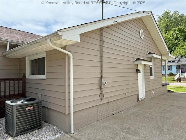 2111 21st St, Nitro, WV 25143 - view of side of property featuring cooling unit