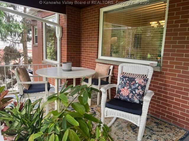 814 Skinner Dr, Saint Albans, WV 25177 - view of patio / terrace with outdoor dining area